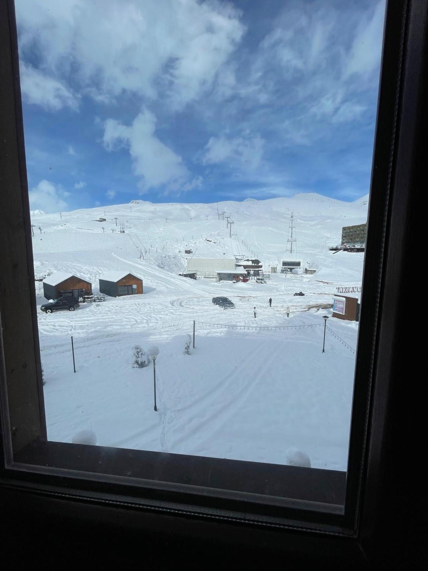 Happy Holidays Apartments In New Gudauri Exterior foto