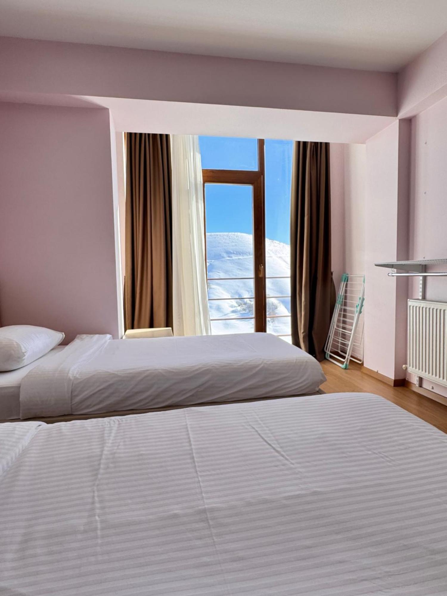 Happy Holidays Apartments In New Gudauri Exterior foto