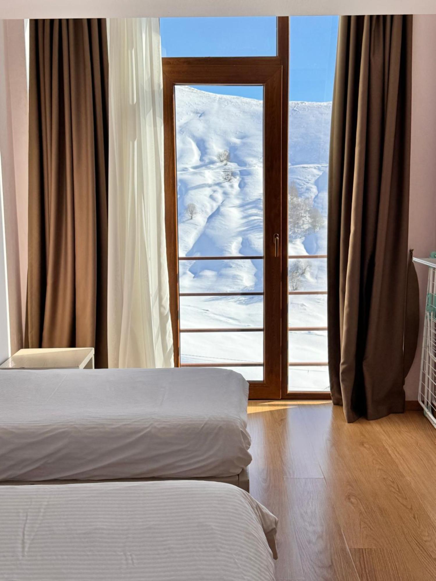 Happy Holidays Apartments In New Gudauri Exterior foto