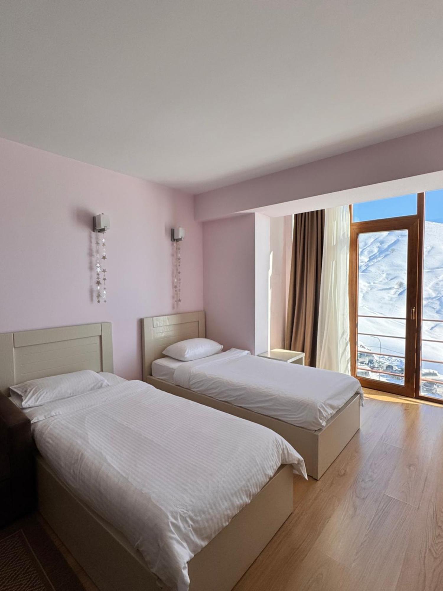 Happy Holidays Apartments In New Gudauri Exterior foto